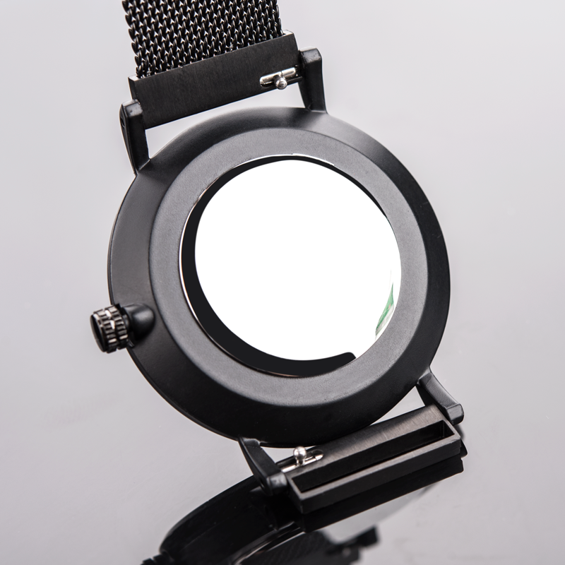 Minimalist stainless steel mesh watch